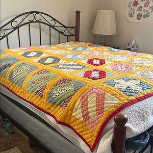 Vintage/Antique 1935 Friendship patchwork Quilt size 75”x72”.